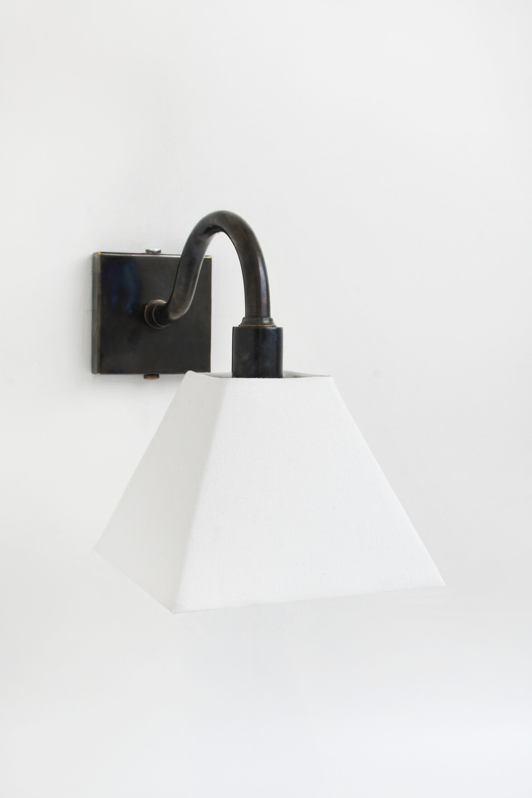 Ferrars Brass Wall Light - Image 2