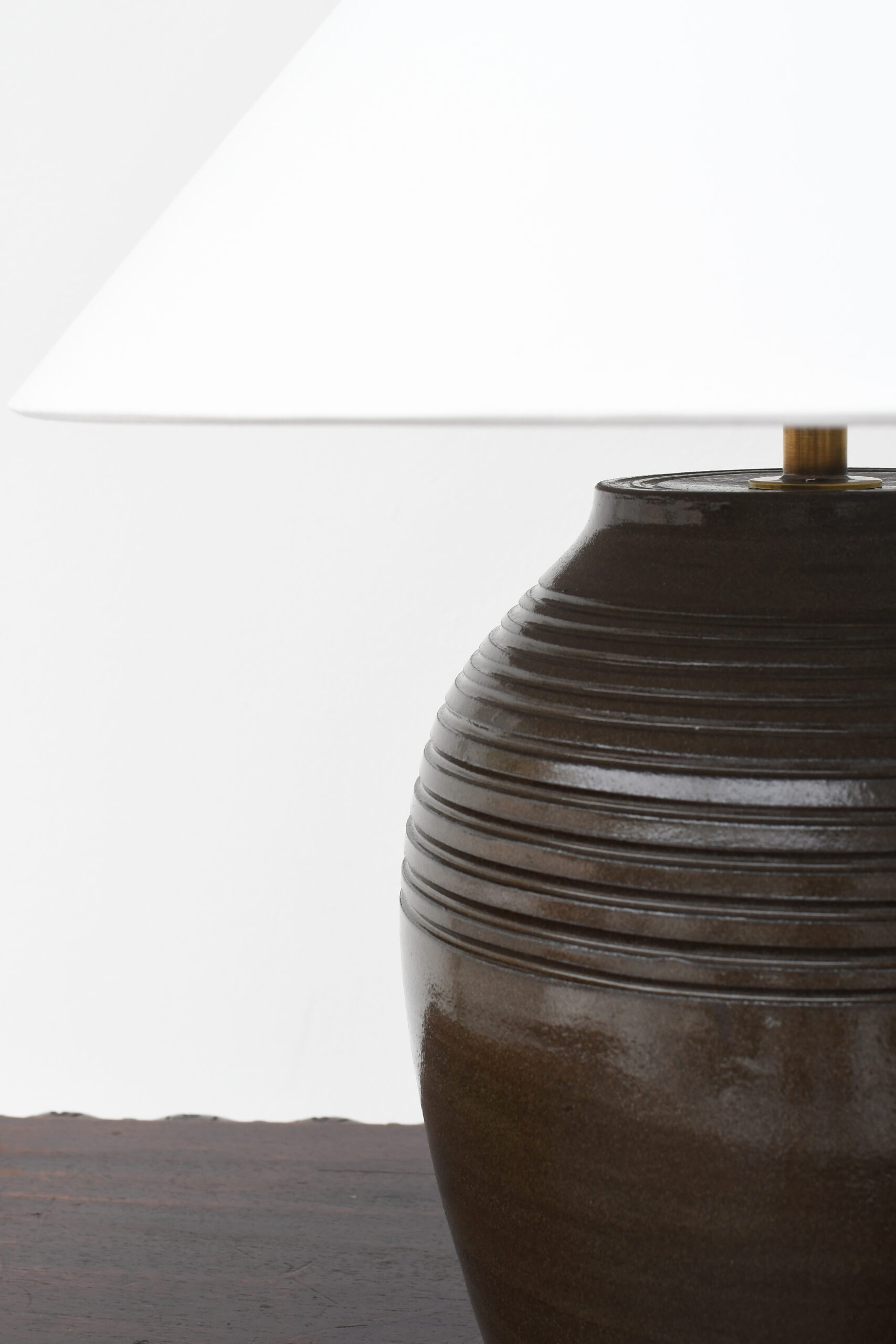Ridged Brown Clay Lamp - Image 2